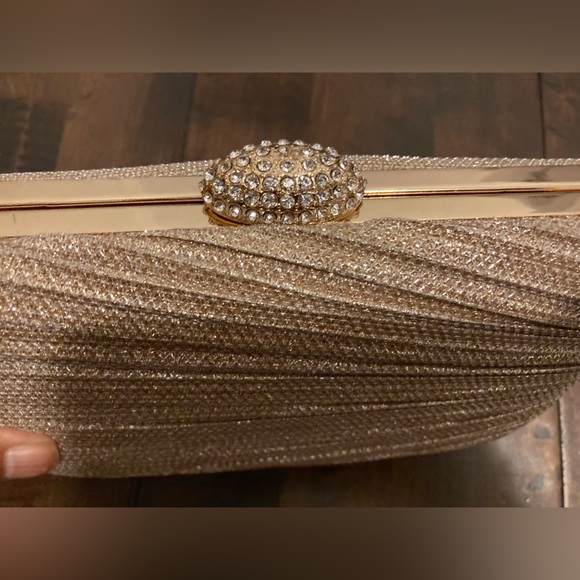 Gold Clutch - evening bag - Picture 3 of 4